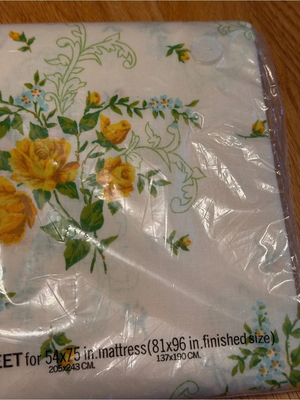 🆕 StatePride NOS cotton poly double full flat sheet yellow roses 81”x96” Carmen